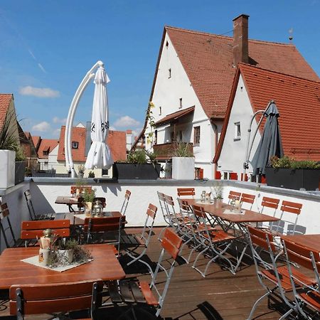 Weinstube Sinas Brettl Hotell Nördlingen Exteriör bild